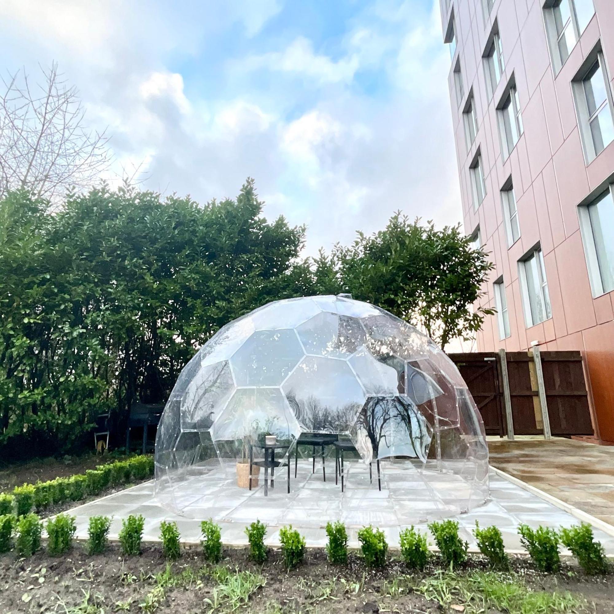 Private Garden Apartment With Geodome Manchester Ngoại thất bức ảnh